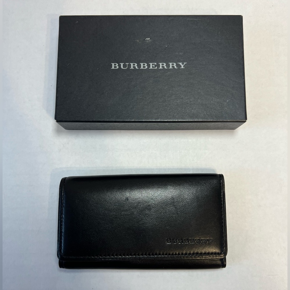 Burberry key case/card‎ holder with box